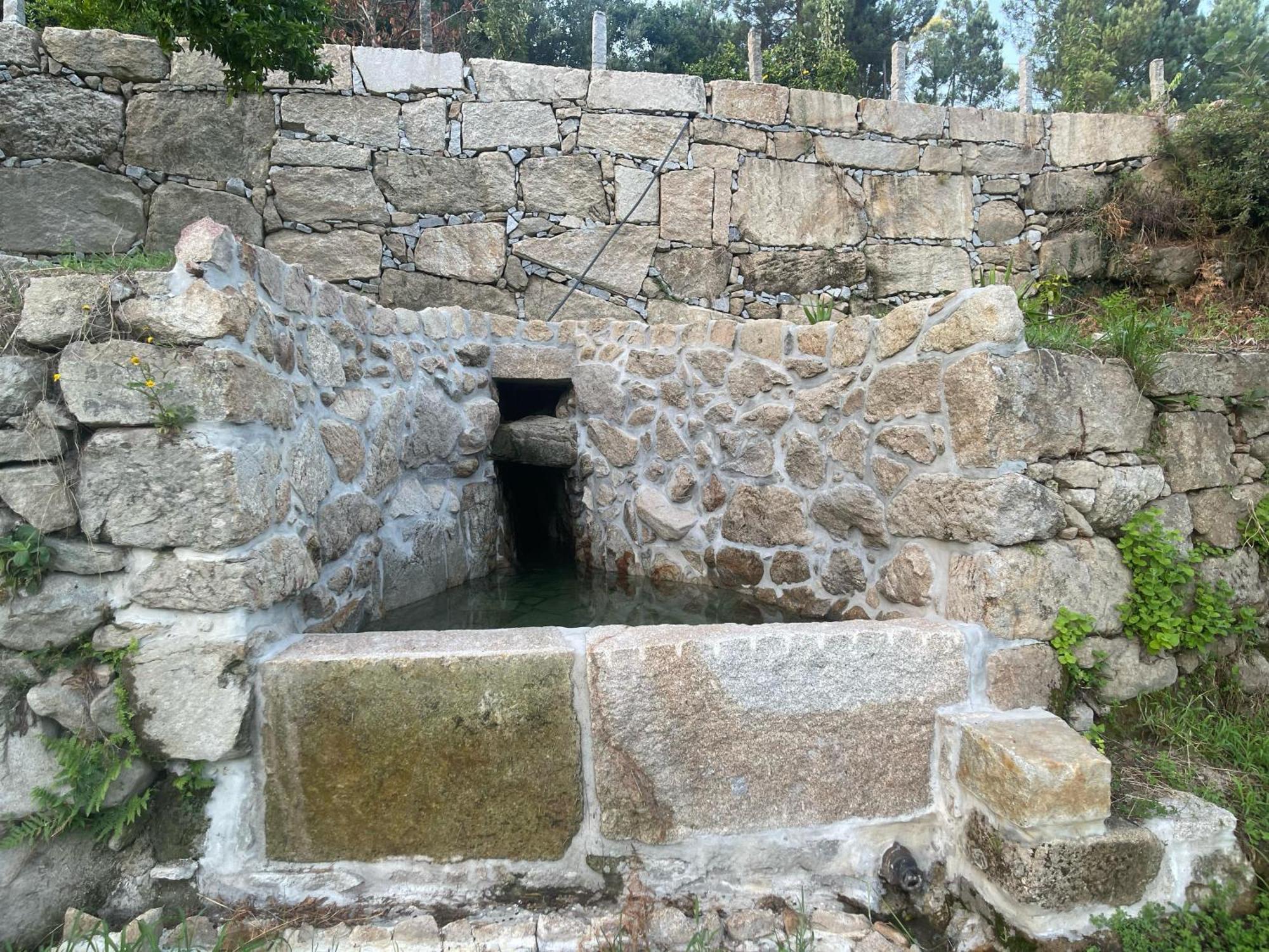 Nascente, Place In Nature Next To A Waterfall Loureiro  外观 照片